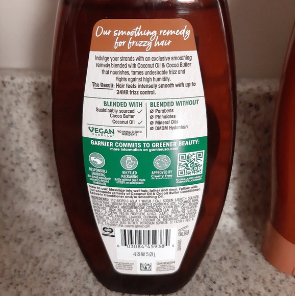 Garnier Whole Blends Coconut Oil & Coconut Butter Haircare Bundle - Picture 10 of 13
